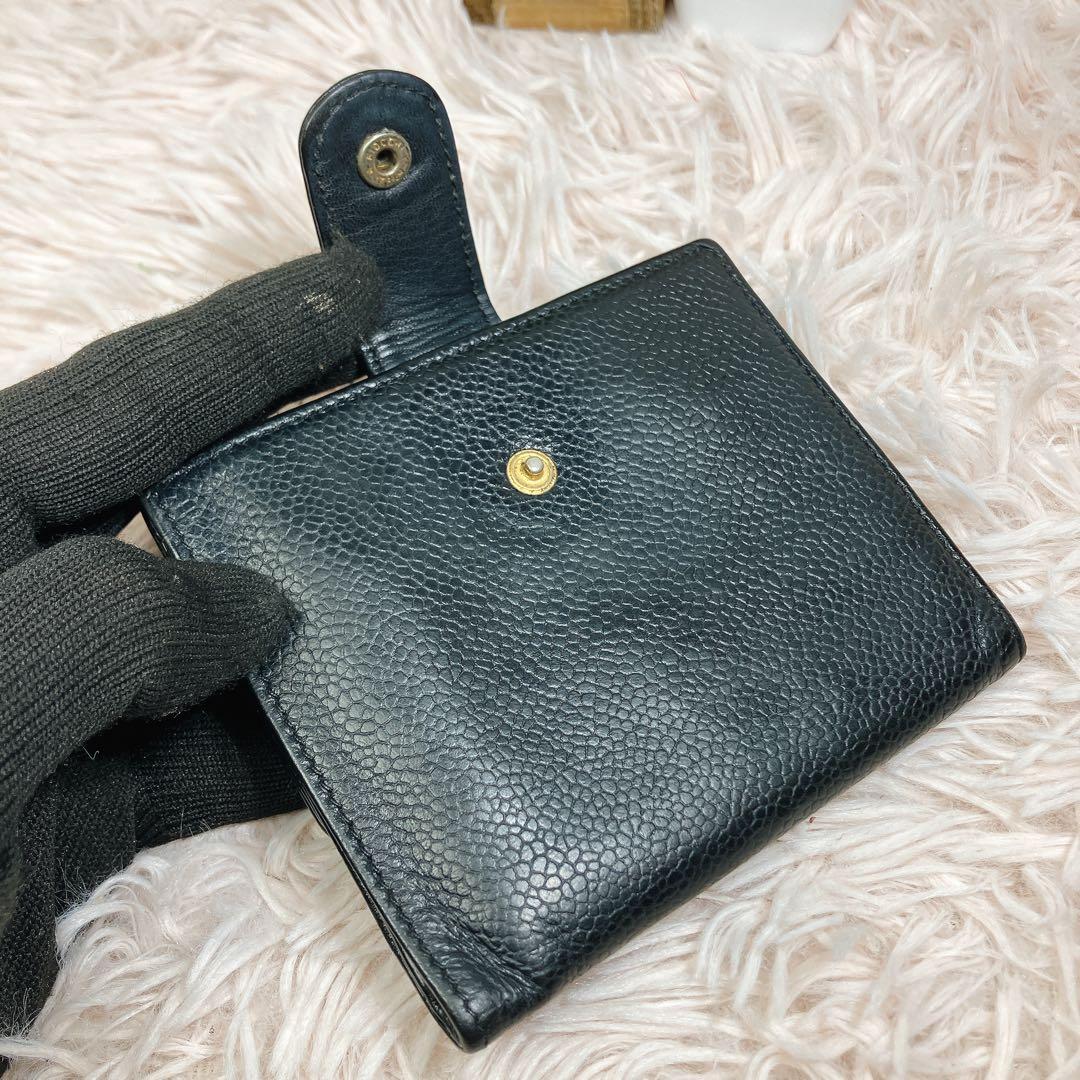 美品 CHANEL 二つ折り財布 ココマーク キャビアスキン レザー Wホック