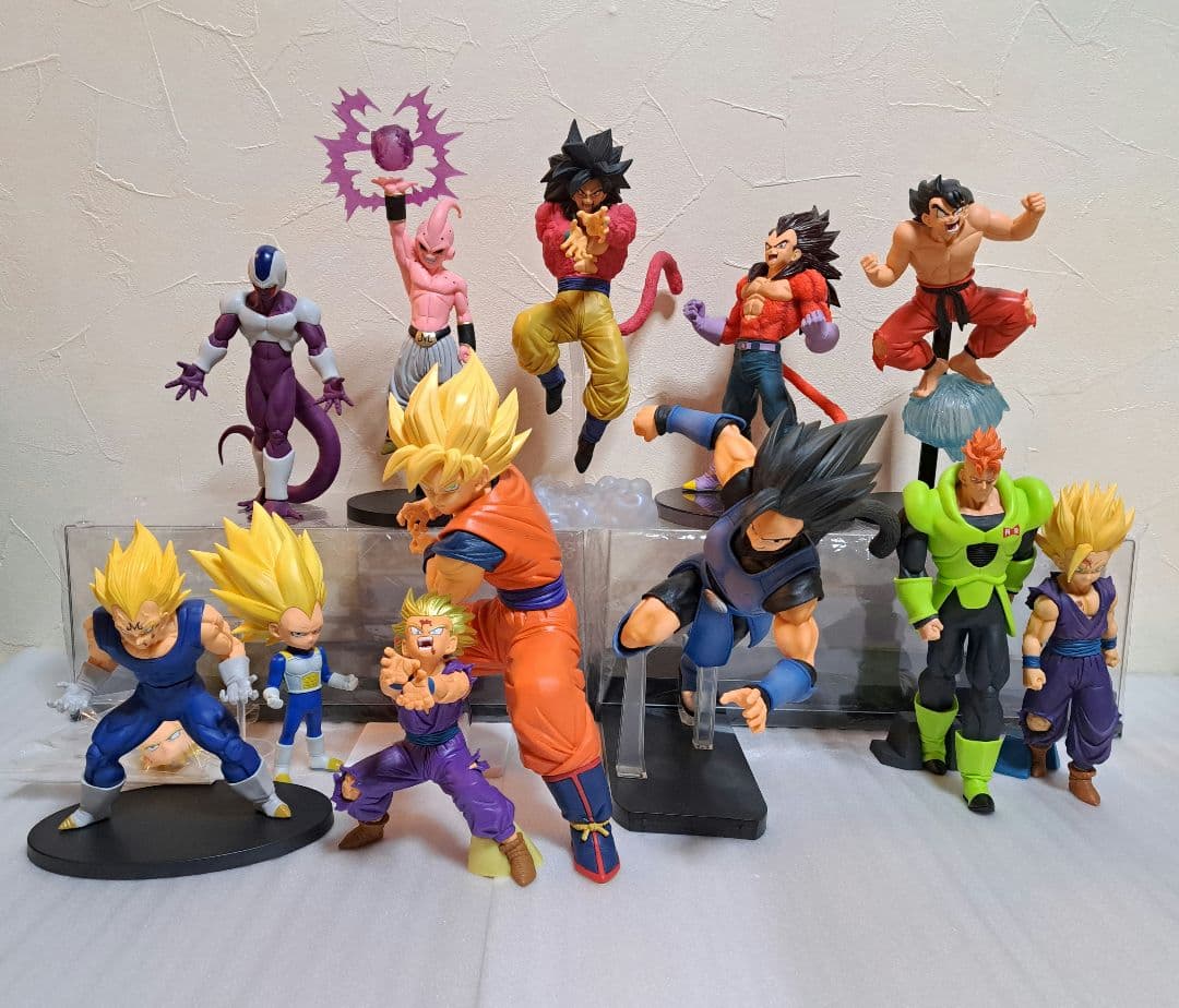 ドラゴンボール フィギュアまとめ売り 出陣 孫悟空 ベジータ 孫悟飯 12体