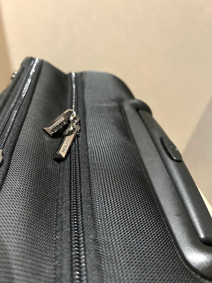 極美品サムソナイトキャリーバッグビジネススーツケース機内持ち込み可