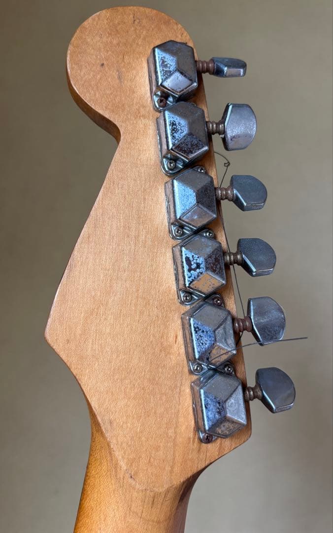 ブラックエレキギター シングルコイル【現状品】