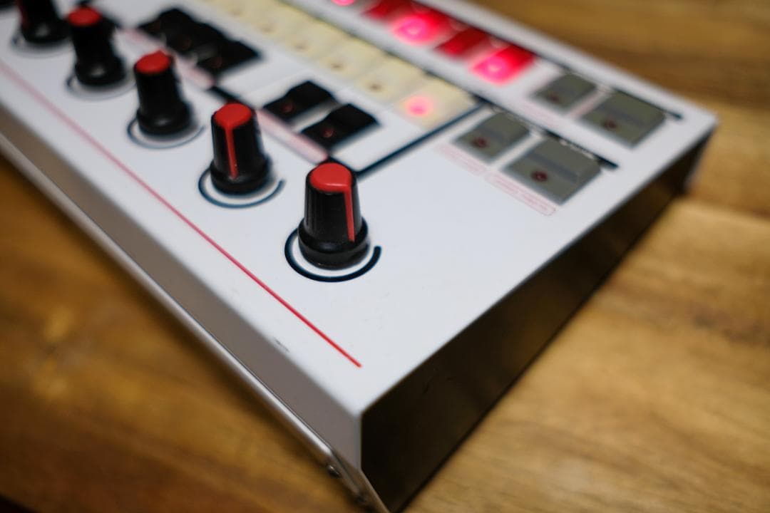 Social Entropy Engine ステップ・シーケンサー