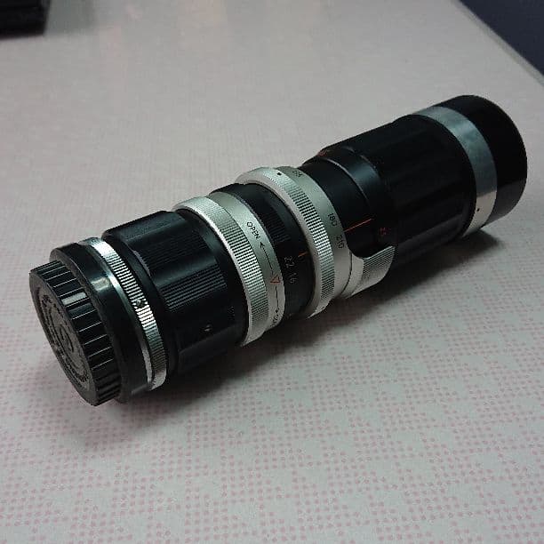 ペトリ210mmー85mm望遠レンズ