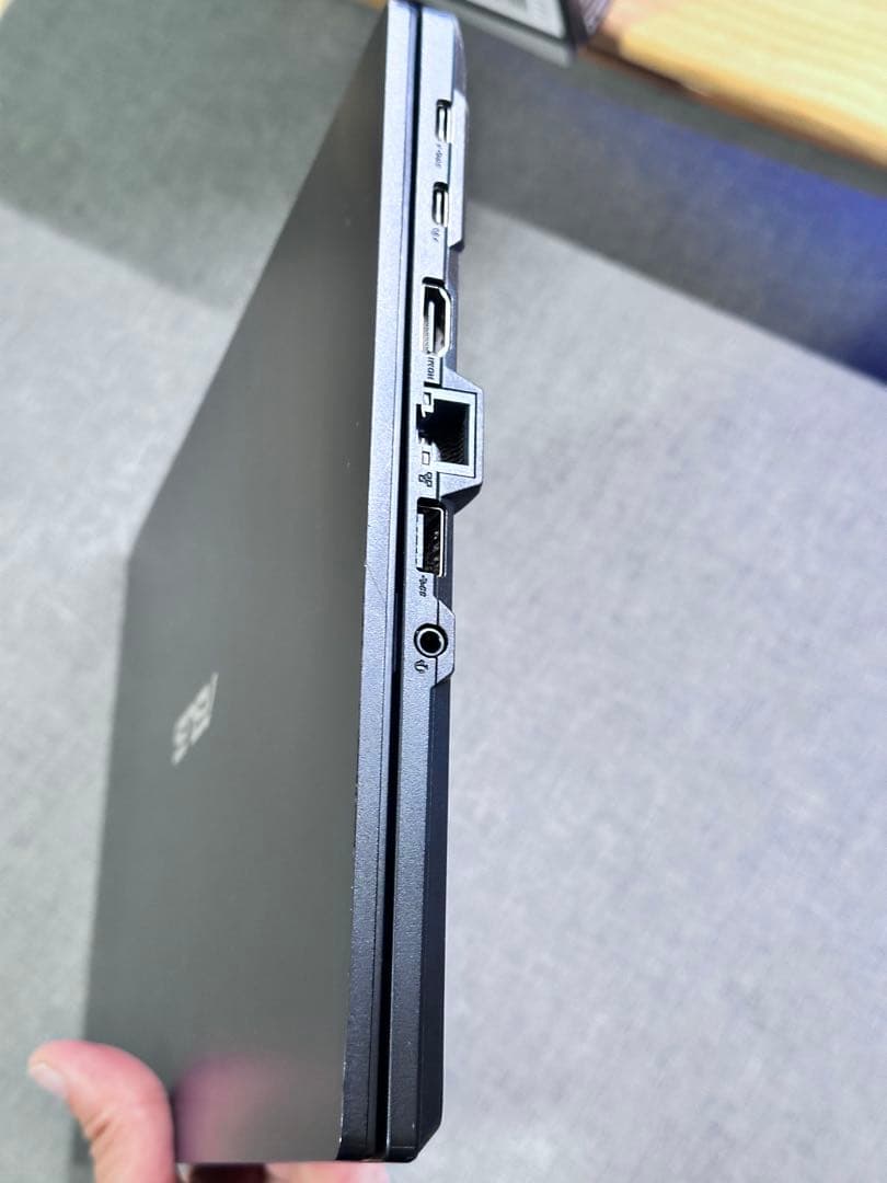 ASUS B1402CV 2023年モデル　13世代　i7-16GB-512GB