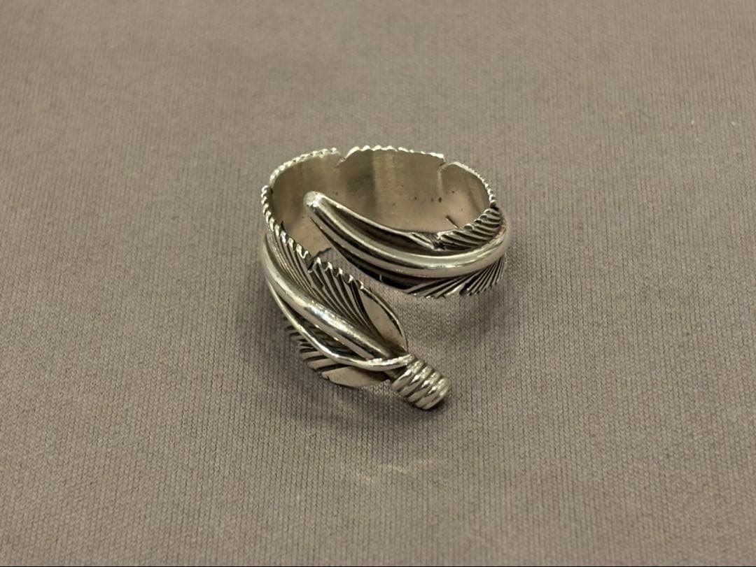 Harvey Maceフェザーリング15号 インディアンジュエリー ナバホ族