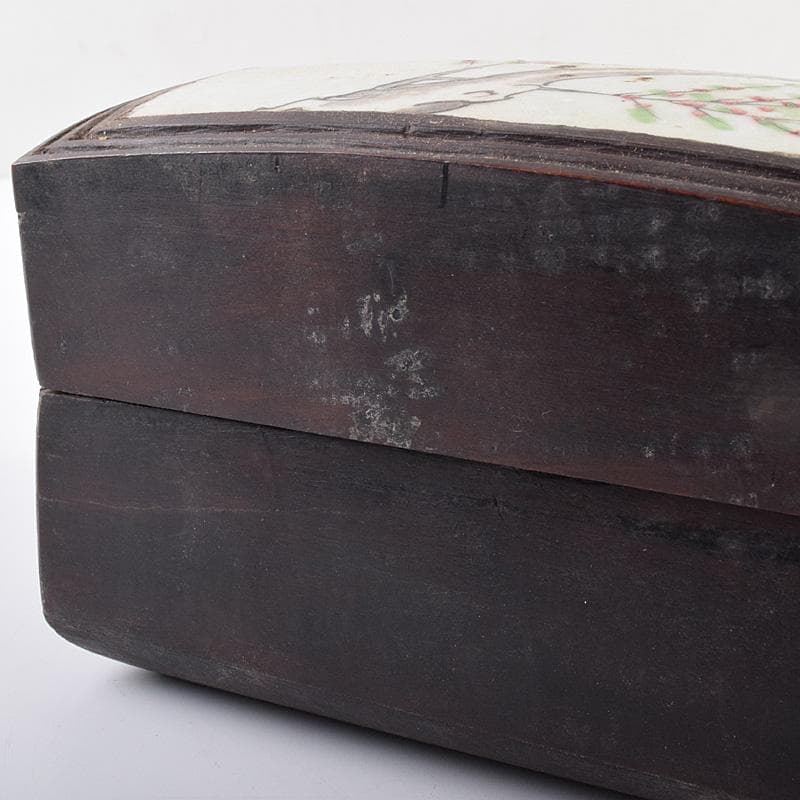 中国　粉彩　梅蝶文飾り　木製　収納箱　宝石箱　C　R7579