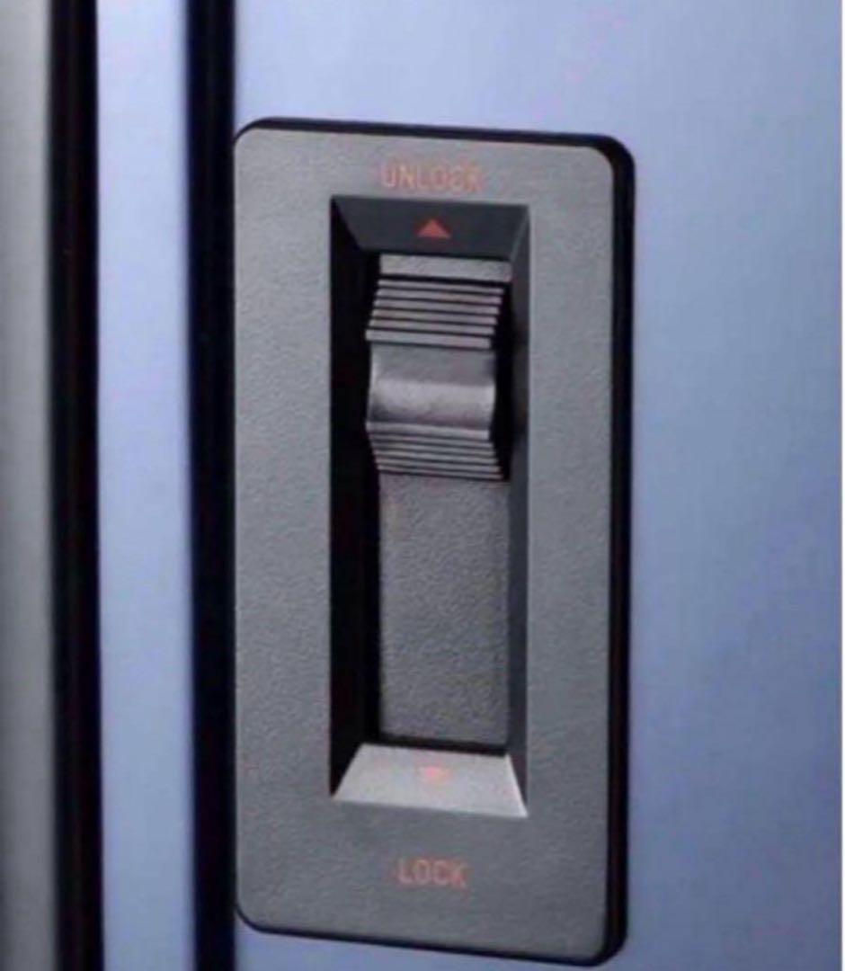 新品 超得価 限定カラー ブリーフィングキャリーケース／スーツケース60L