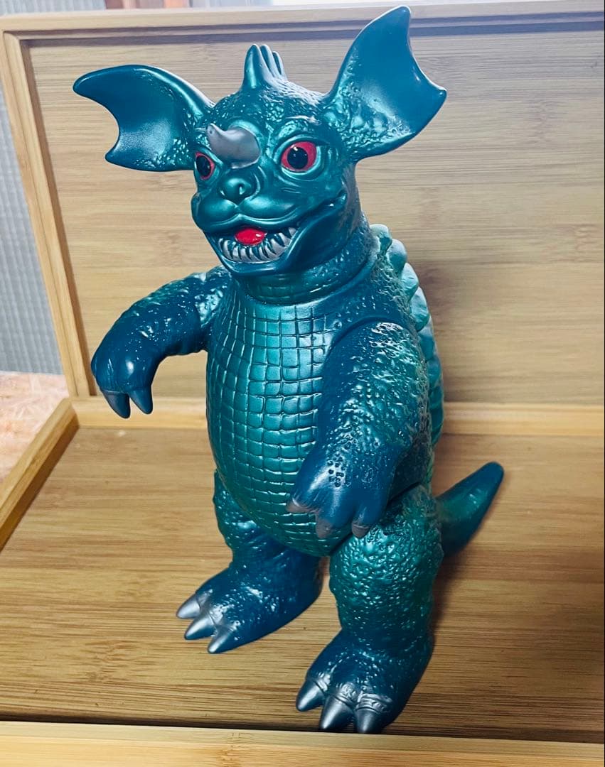 マルサン、ソフビ　バラゴン怪獣フィギュア