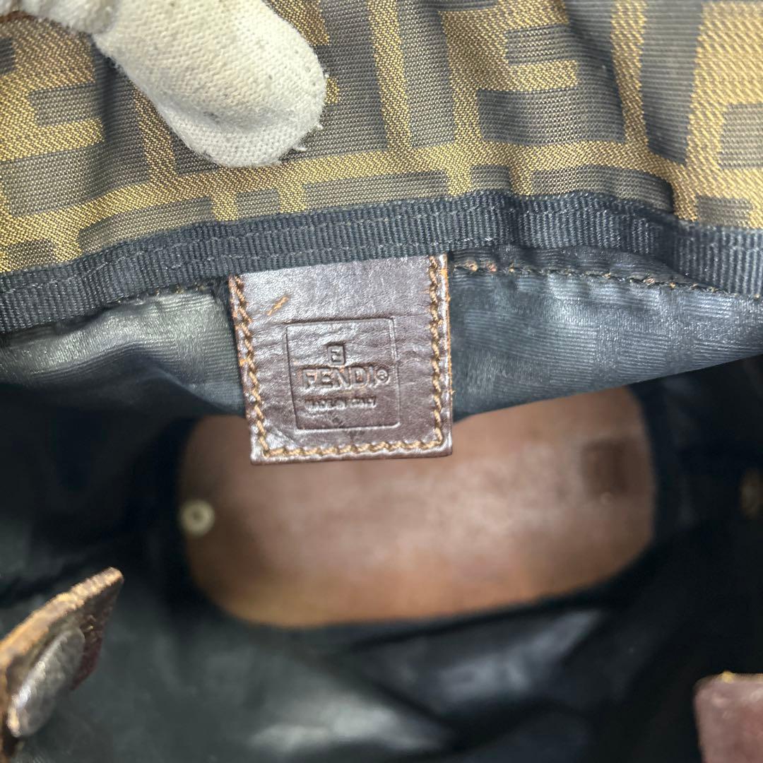 FENDI ズッカ　ロゴ　ハンドバッグ　FF ナイロン　レザー　ブラウン