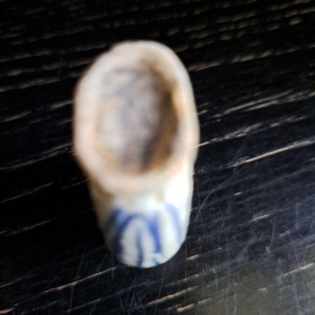 中国古玩　初期呉須染付　飾小壺　清時代　　最少小壺　名入　線描牡丹　波状図