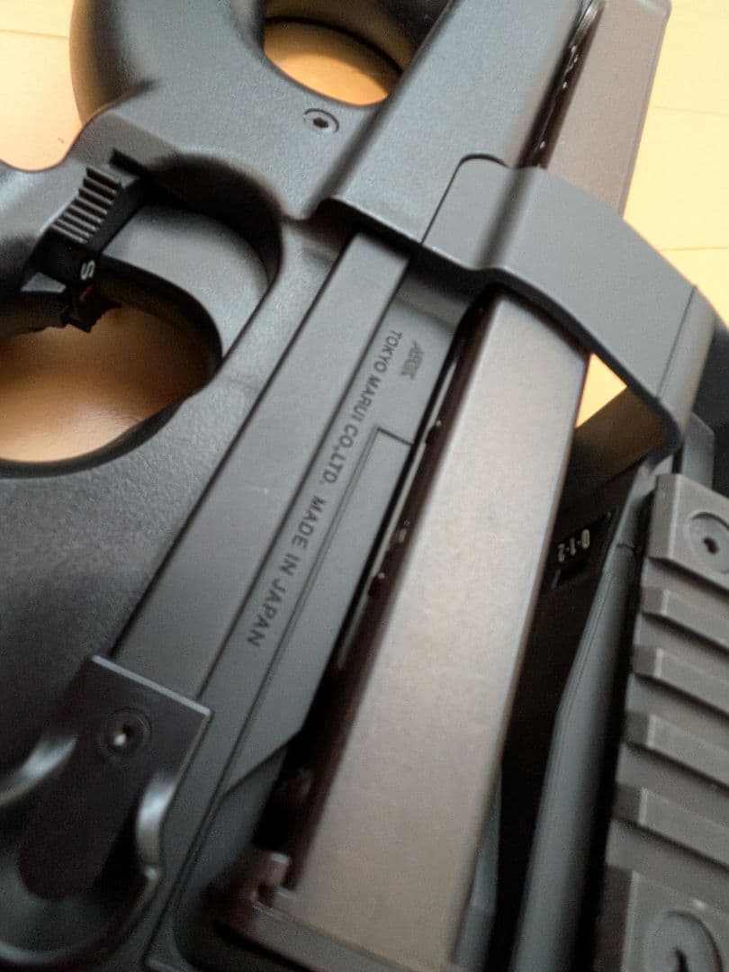 マルイ　p90 電動ガン　ダットサイト欠品