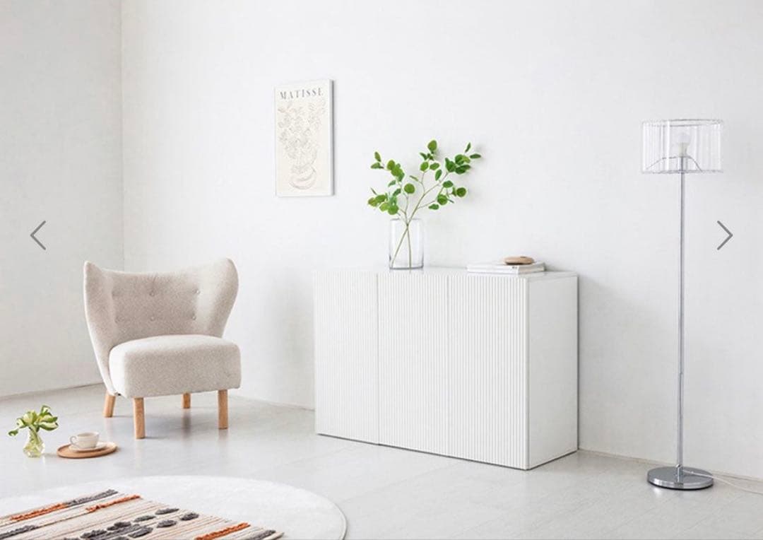 <週末価格>3ドア Low Cabinet 白　*送料込み