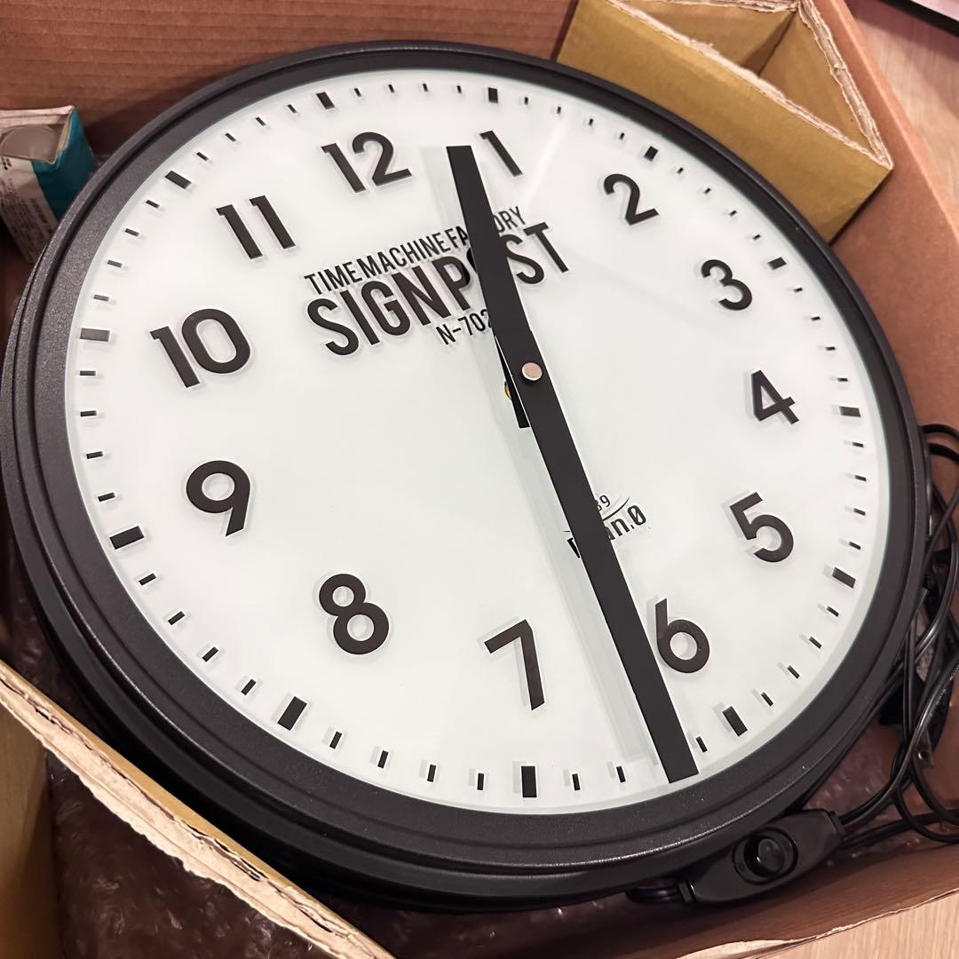 美品【廃盤商品】インターフォルム　壁掛け時計　ブラック黒　ライト　照明付き