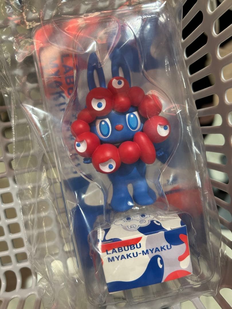 LABUBU MYAKU-MYAKU フィギュア