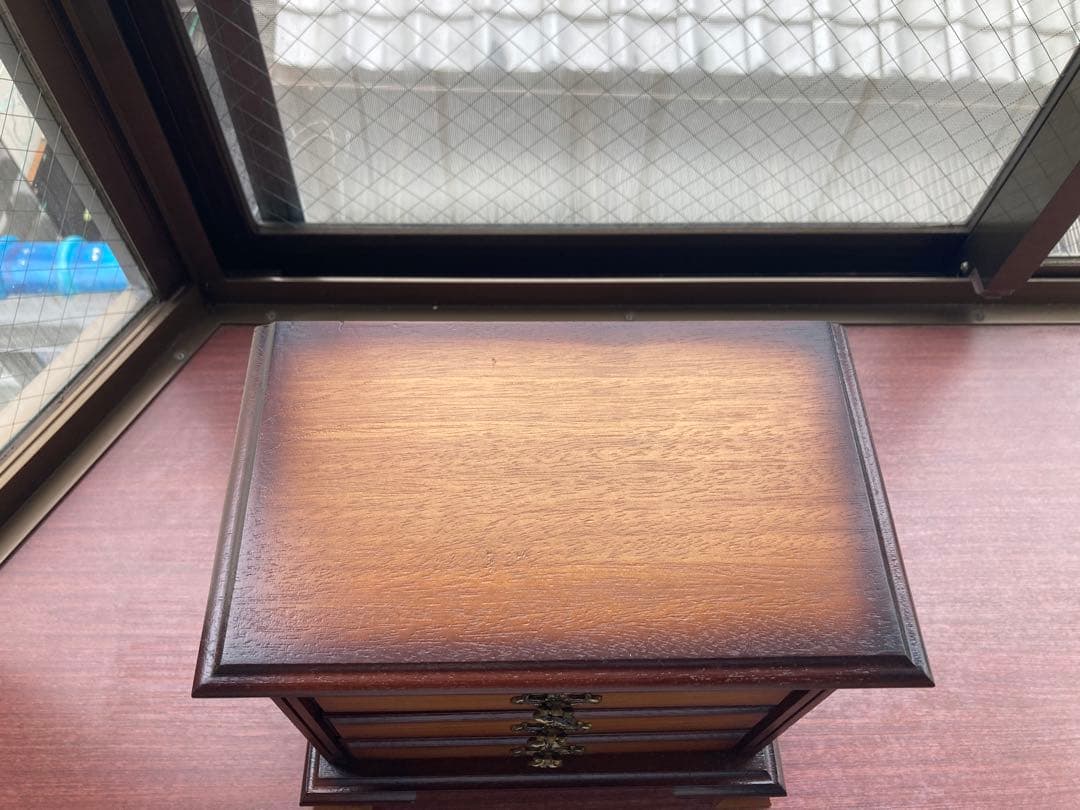 アンティーク　小物収納　４段引き出し【オルゴール付き】