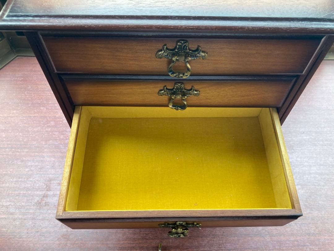 アンティーク　小物収納　４段引き出し【オルゴール付き】