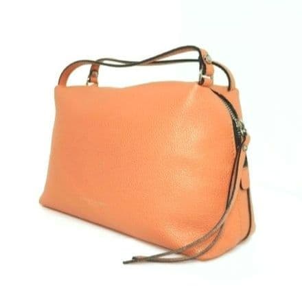 ✨極美品✨GIANNI CHIARINI　ALIFA М　2way　オレンジ