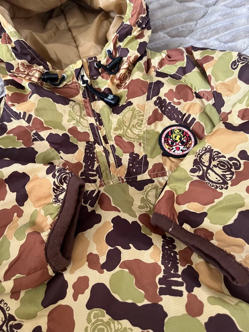 ヒステリックミニ　スポーツ　迷彩　セットアップ　上下セット　ウィンドブレーカー