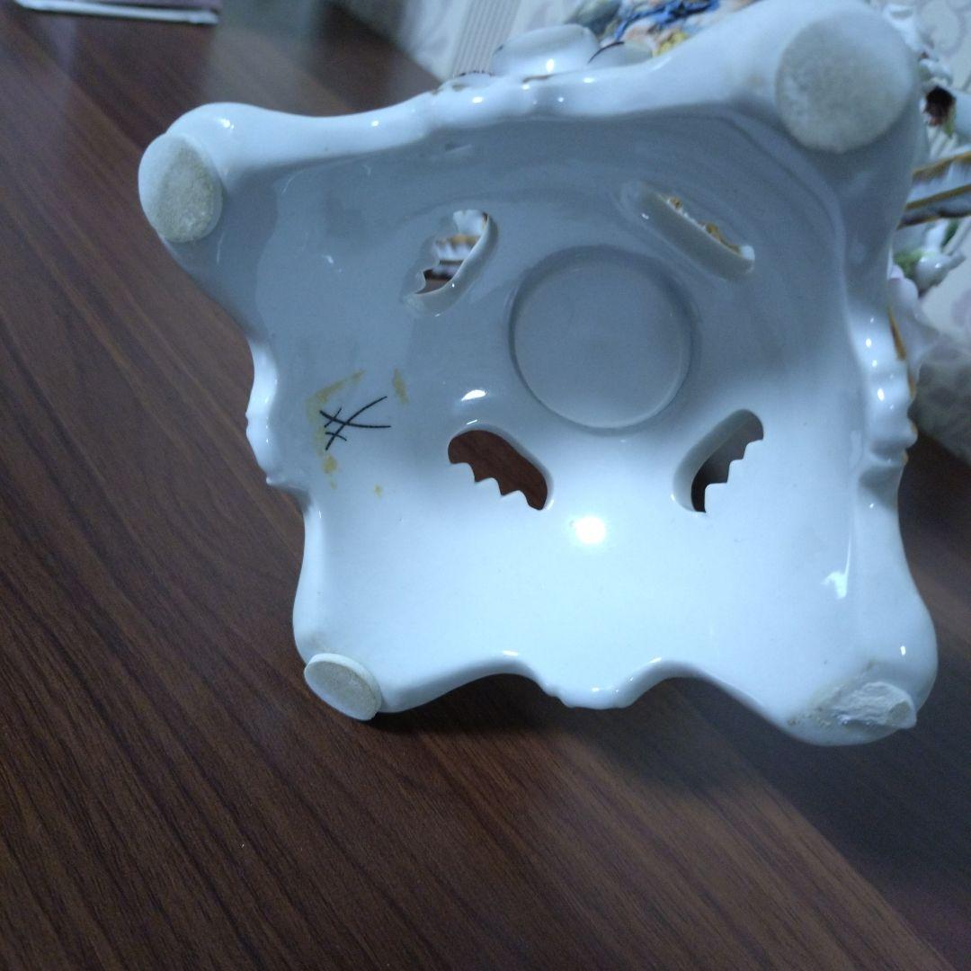 マイセン？装飾的な陶器製アンティーク花瓶