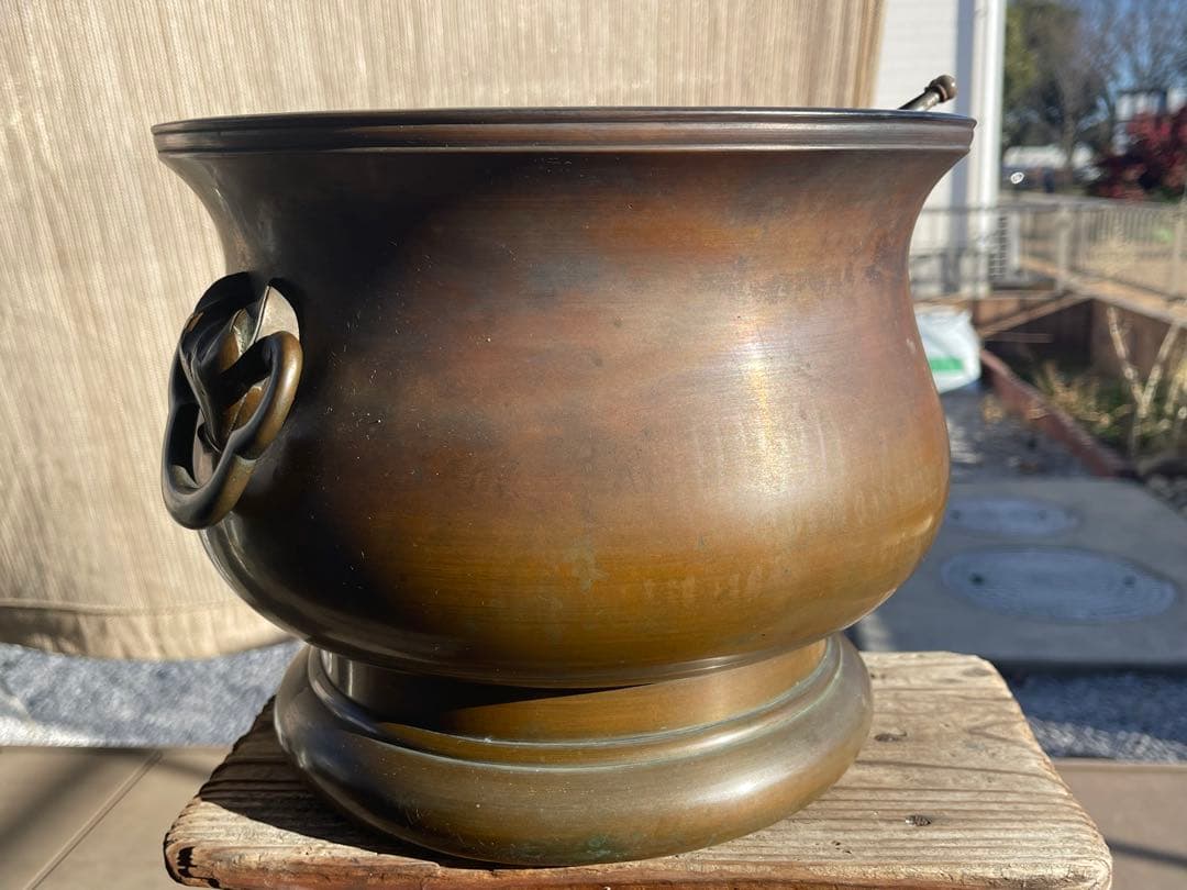 銅火鉢、火箸、天然素材 手編みバスケット