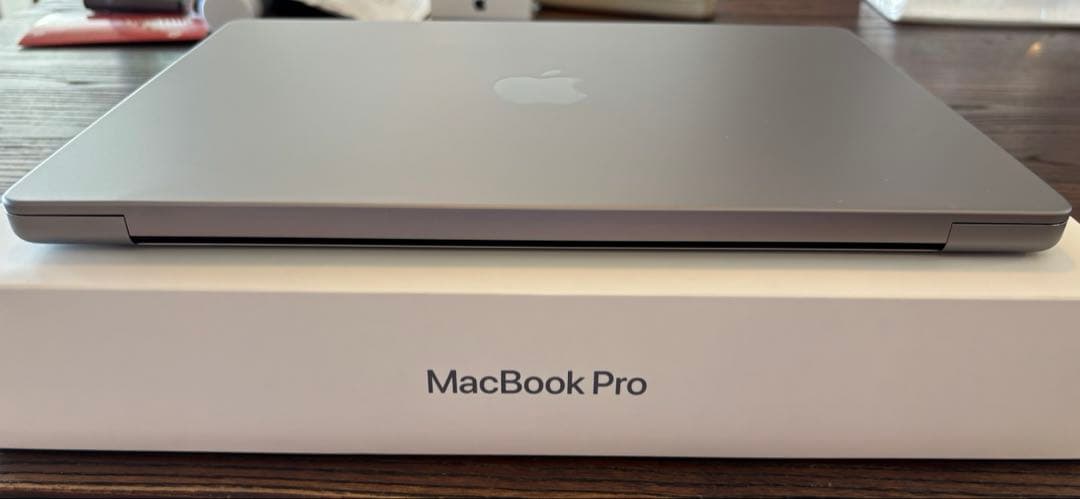 美品 Macbook Pro M1 2021 16GB 14inch 512GB