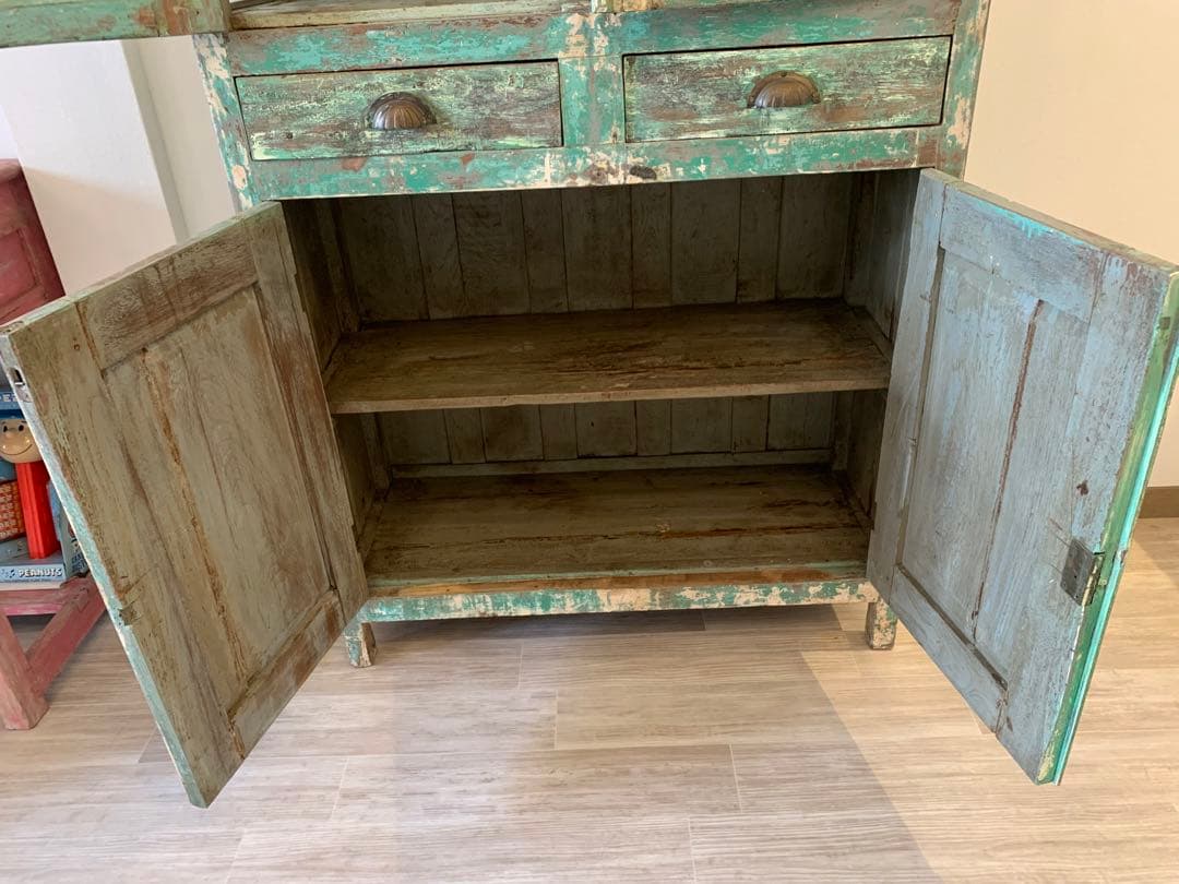 アンティークキャビネット 希少カラー　グリーンペイント　年代物　ビンテージ家具