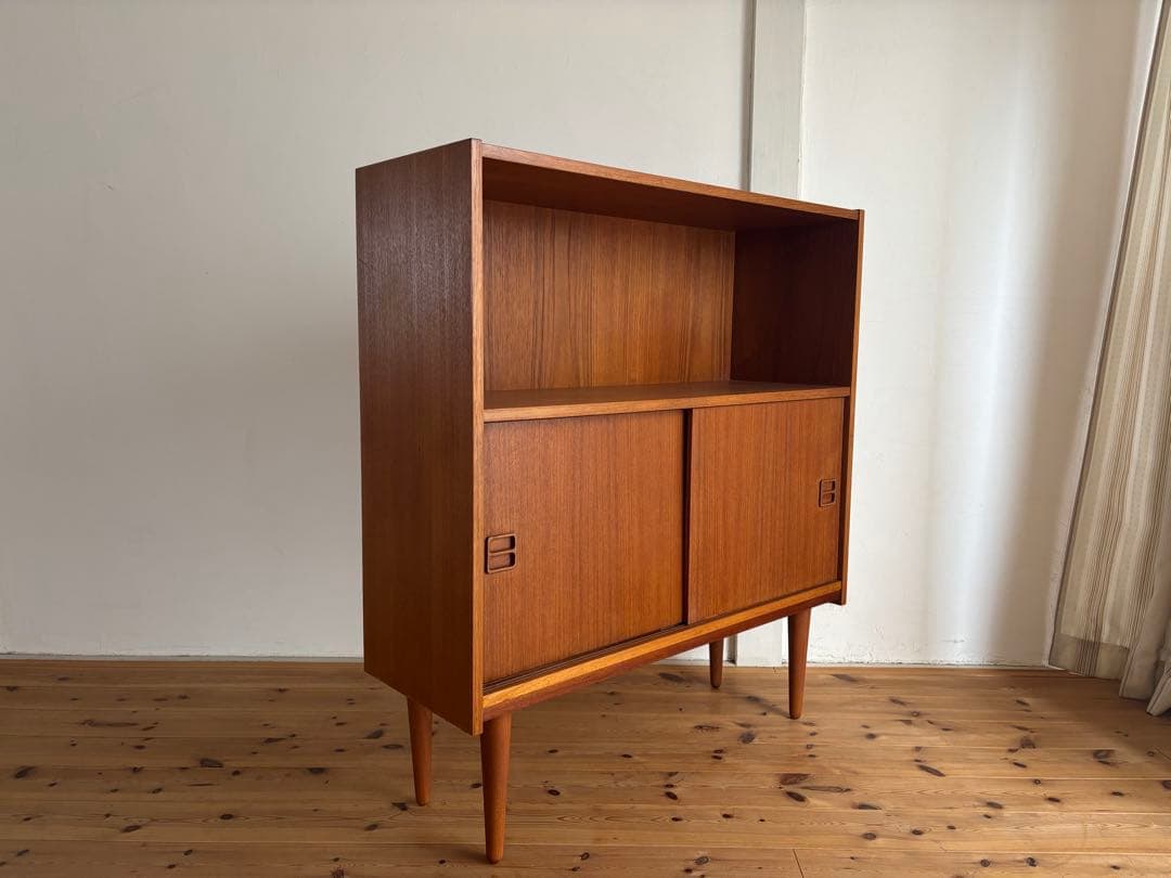 北欧ヴィンテージ　デンマーク　チーク　キャビネット