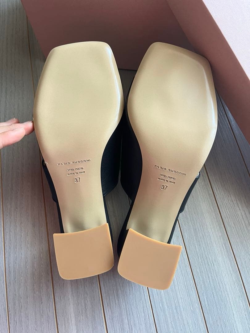 FABIO RUSCONI ブラックミュール 37