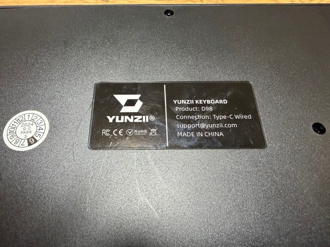 有線キーボード　Yunzii D98