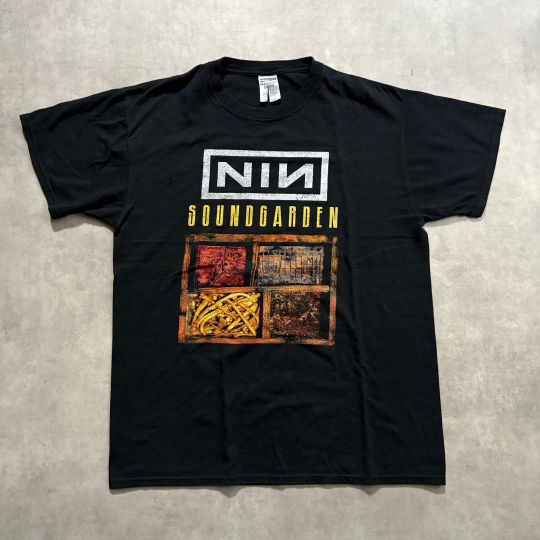 10’s NINE INCH NAILS SOUND GARDEN Tshirt