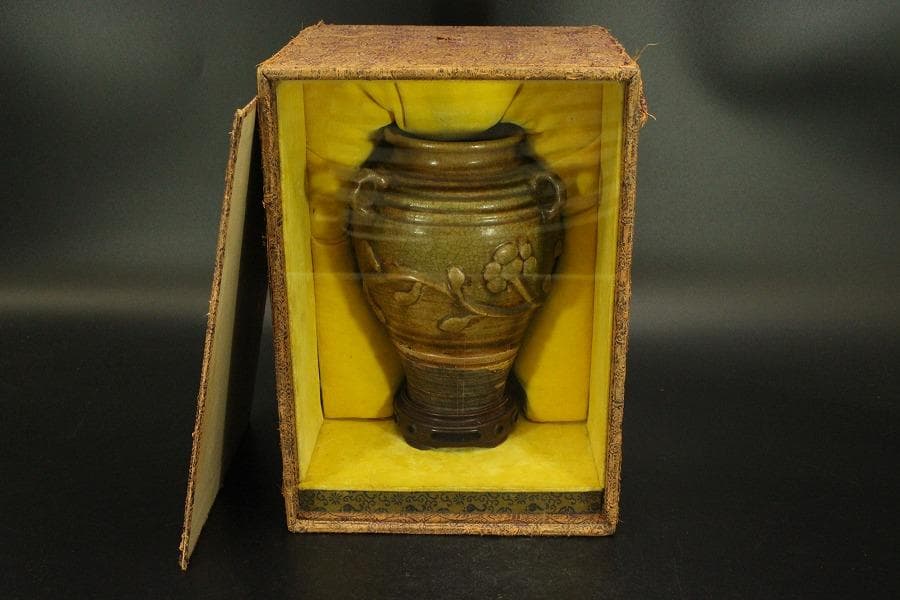 中国美術 緑釉 纏枝蓮花貼 三耳 壷 台付(A890)