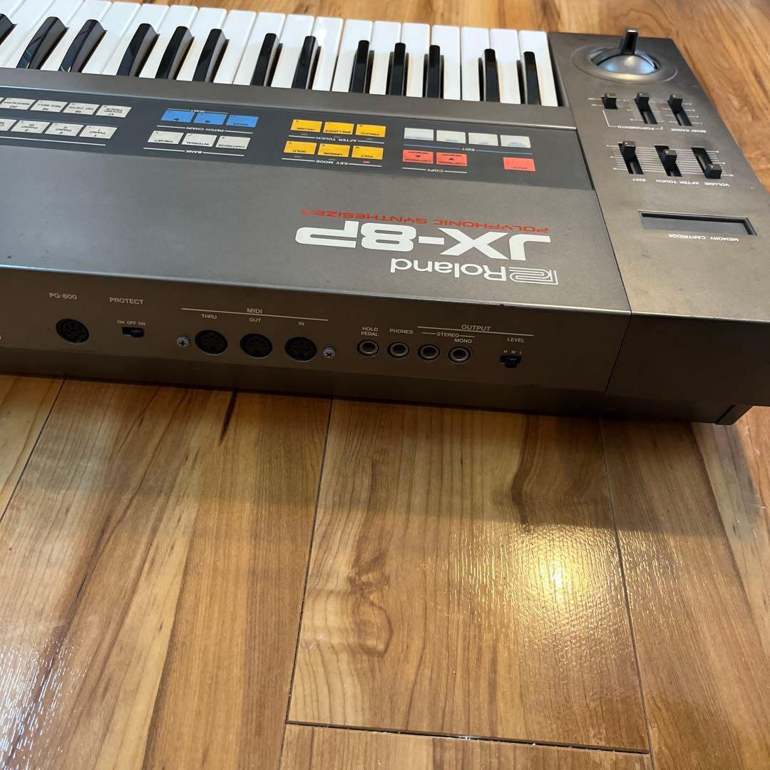 Roland JX-8P アナログシンセサイザー（ケース付き）