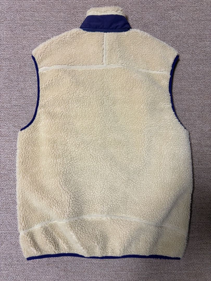patagonia フリースベスト Mサイズ ベージュ/パープル