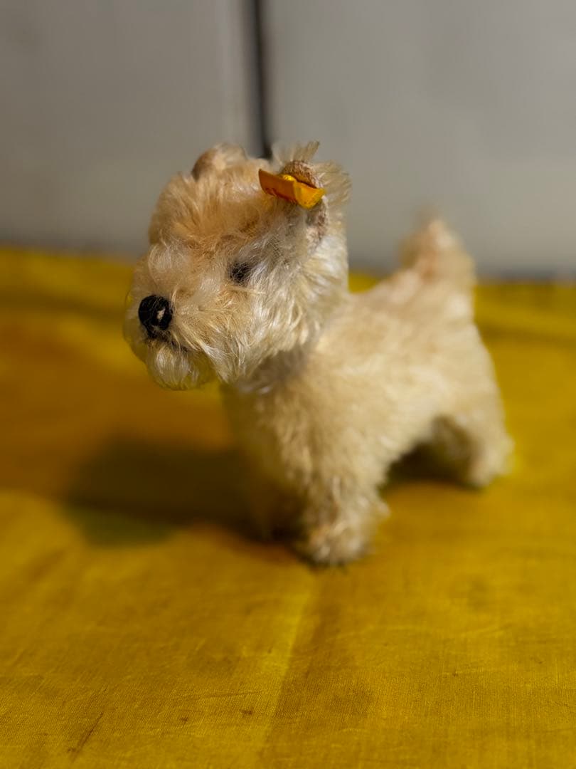 シュタイフのウエスティのぬいぐるみ