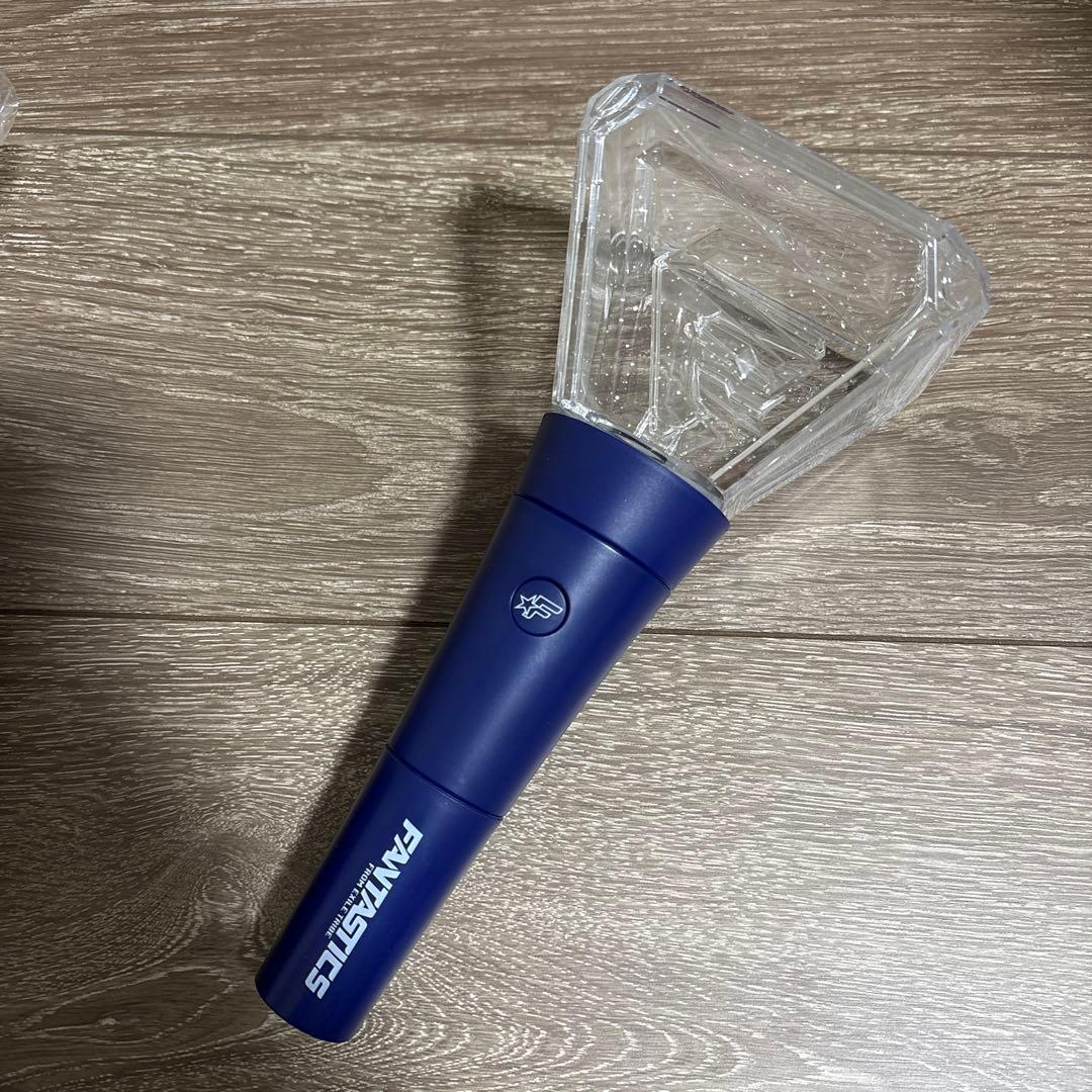 FANTASTICS OFFICIAL LIGHT STICK ペンライト