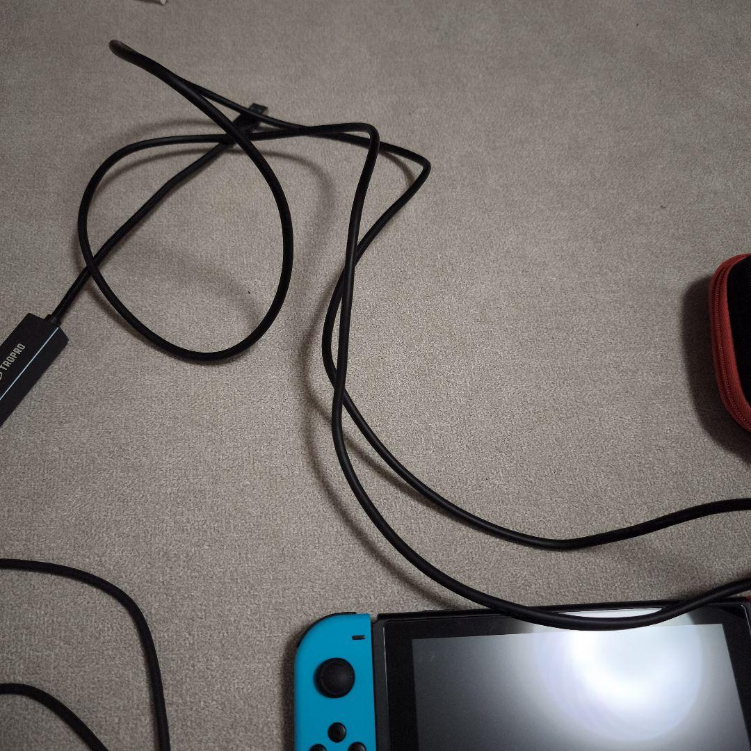 Nintendo Switch 本体 Joy-Con2個 ケース 充電器付き