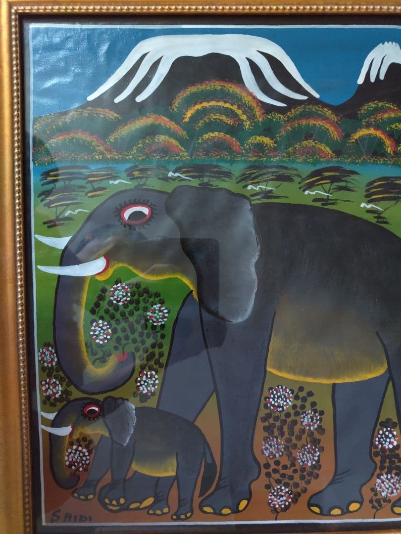 ティンガティンガ・アフリカン アート サイディ 像