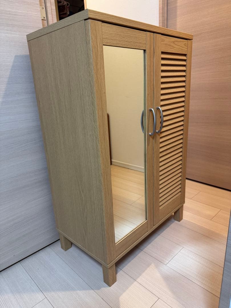 ニトリ木製シューズボックスミラー付①