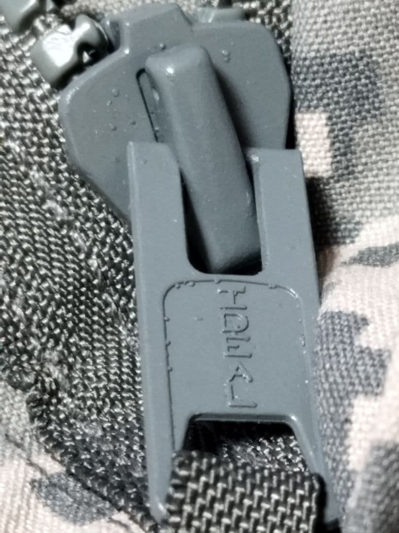 (4998)米軍実物　ＡＲＭＹメカニックスカバーオール　新品未使用　レア