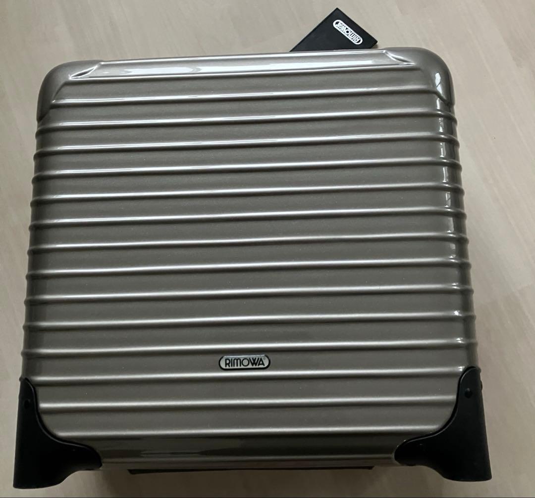 (美品)リモワ サルサ ビジネストローリー 23L 希少2輪 シャンパンゴールド