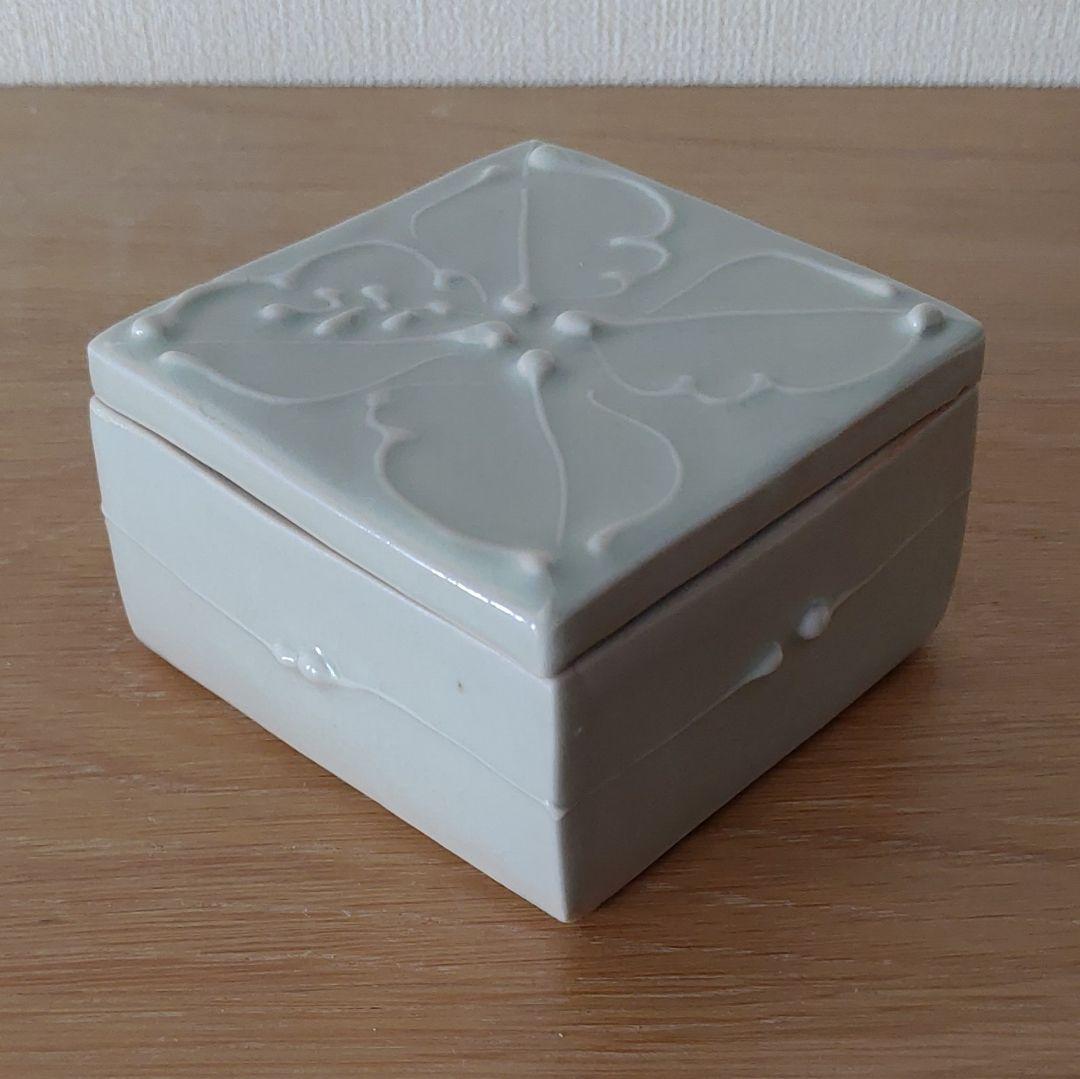 人間国宝　田村耕一　白磁陶匣