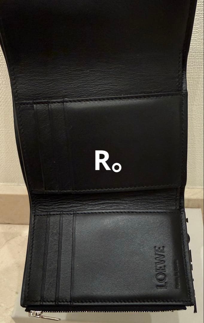 LOEWE バーティカル ウォレット スモール　三つ折り財布