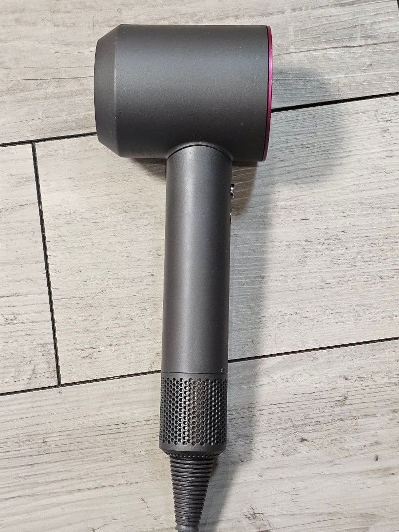 年始限定価格　1ヶ月保証　ダイソン　メンテナンス済み　dyson hd08