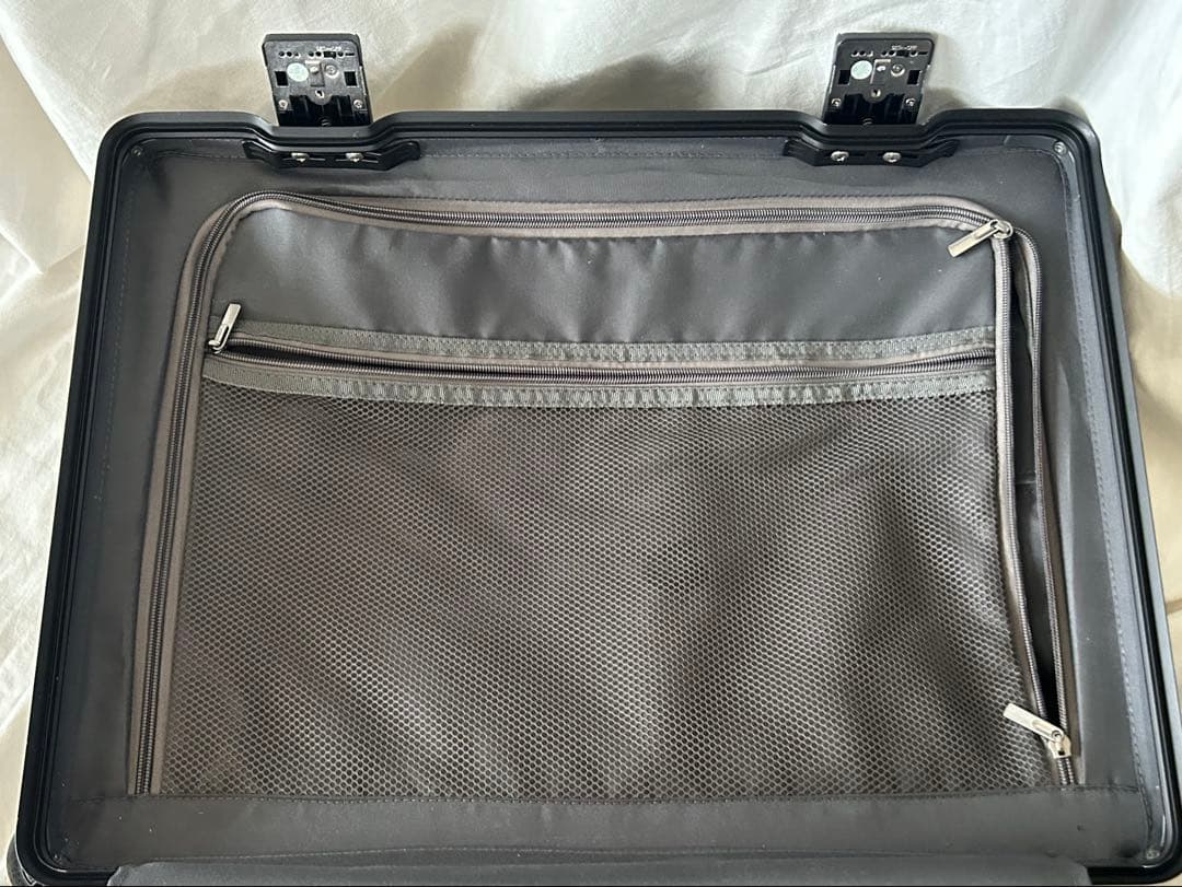 リベティ キャリーケースUSBポート付 ドリンクホルダー フロントオープン S