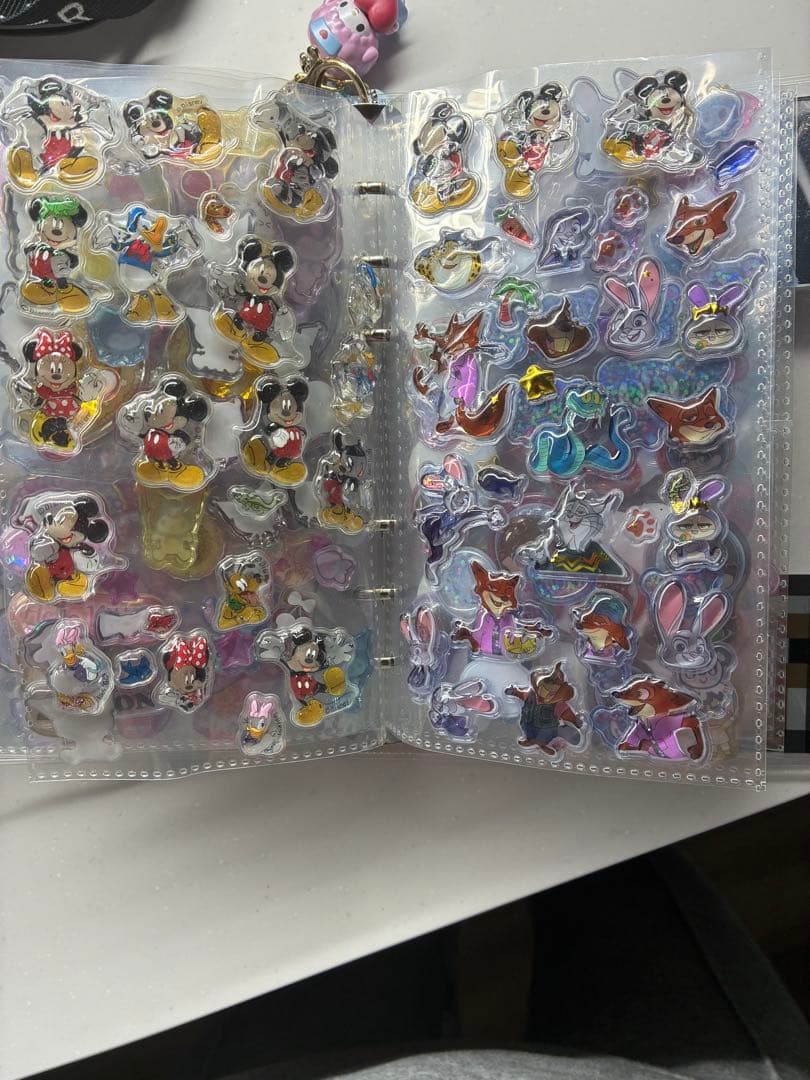 キャラクターシール完成品