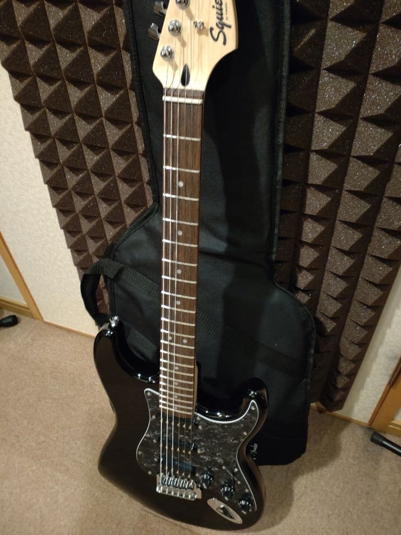 Squier スクワイヤ / ストラトキャスター