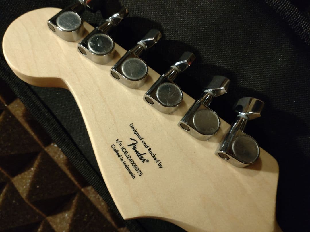 Squier スクワイヤ / ストラトキャスター