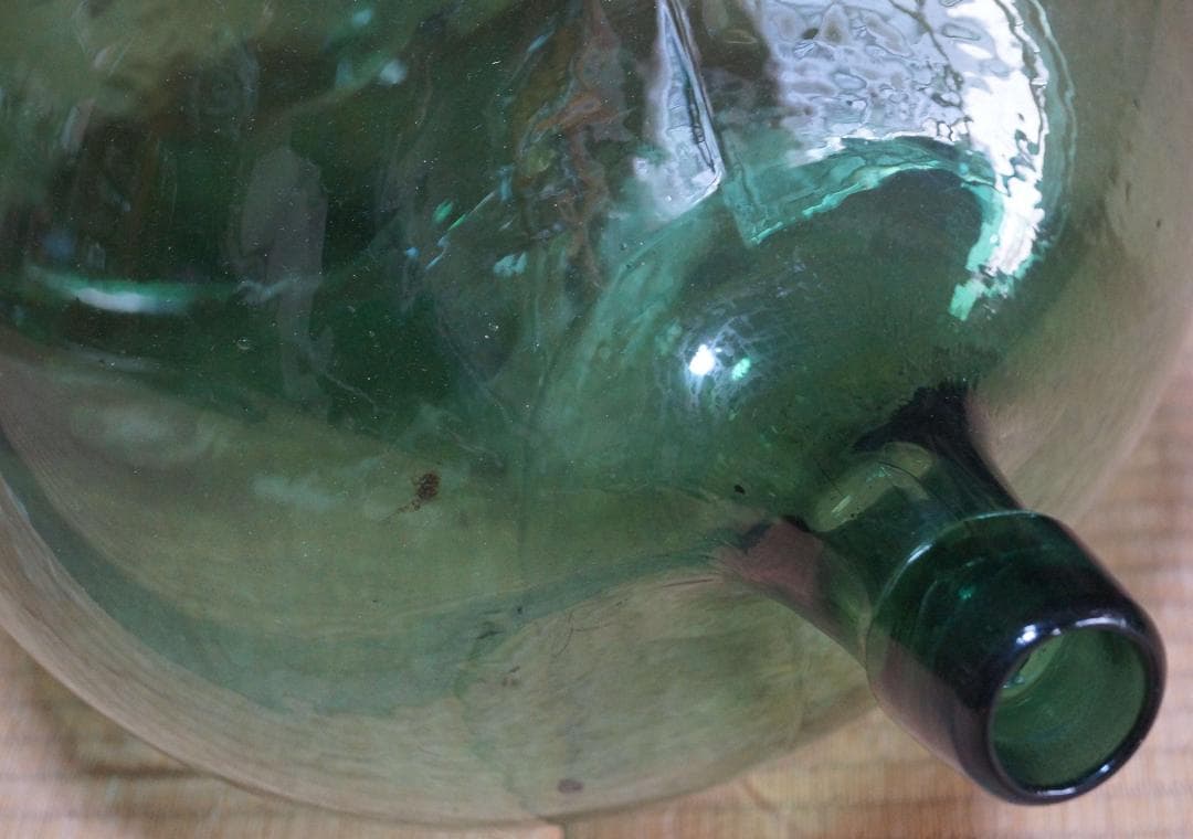 特大デミジョンボトル ガラスビン 古いガラス 美しい気泡と色合いインテリア花瓶