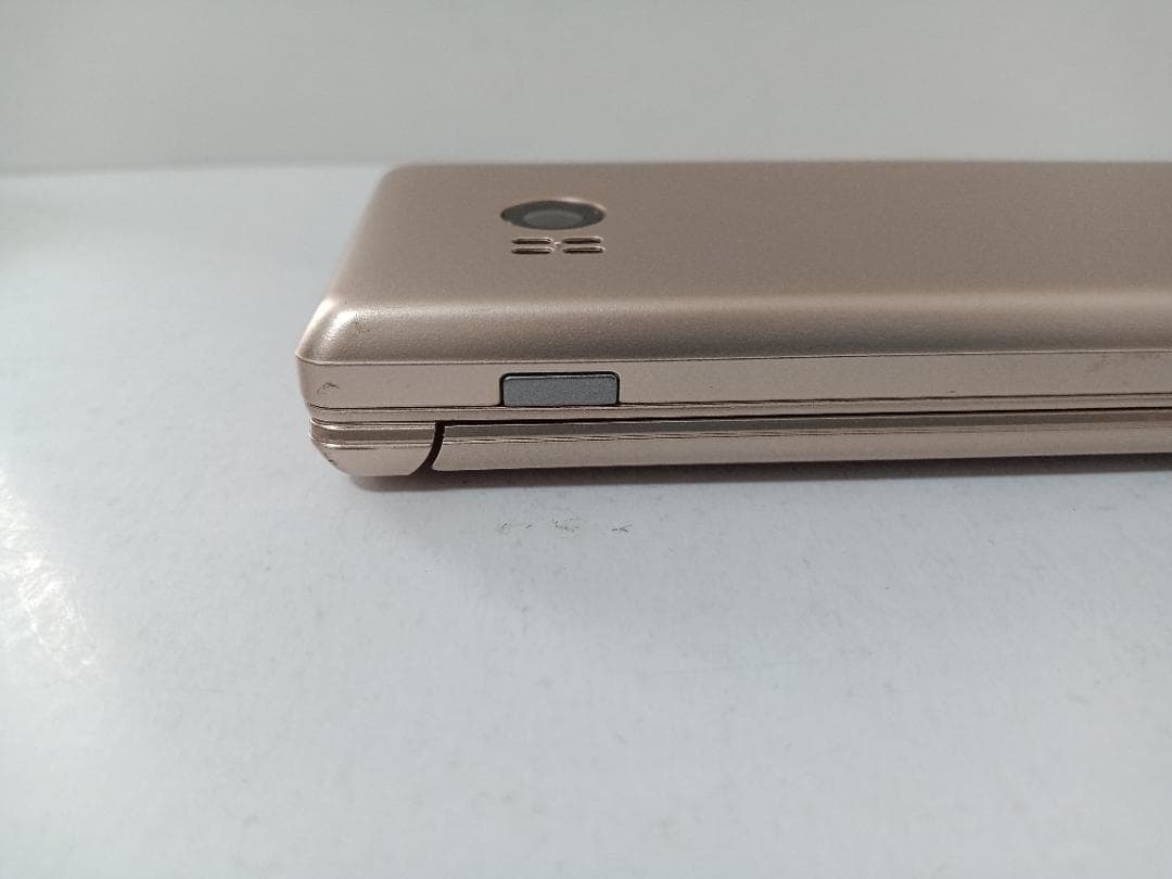 ☆ SoftBank かんたん携帯11 A207SH ゴールド