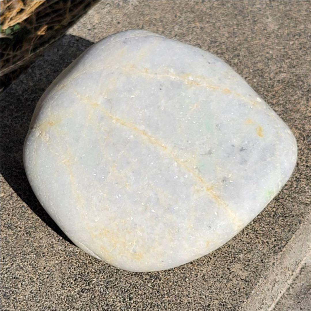 海石　宮崎海岸　ラベンダー翡翠　糸魚川　ヒスイ　翡翠