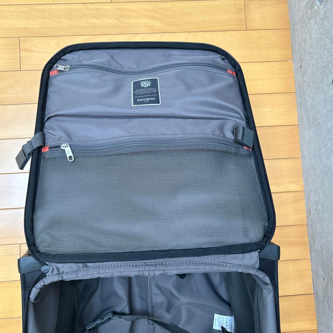 Samsonite 黒 キャリーケース　機内持ち込み可能